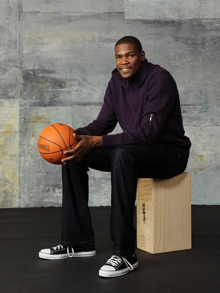 交易流言大盘点：四队觊觎浓眉哥，库明加或将留队，西部三强盯上怀特