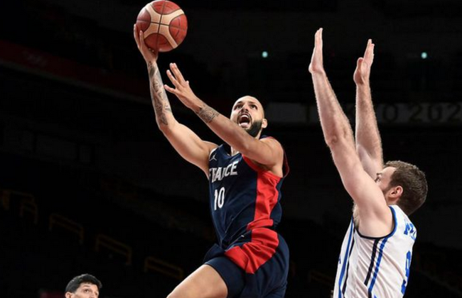 日本职棒球场经济模式